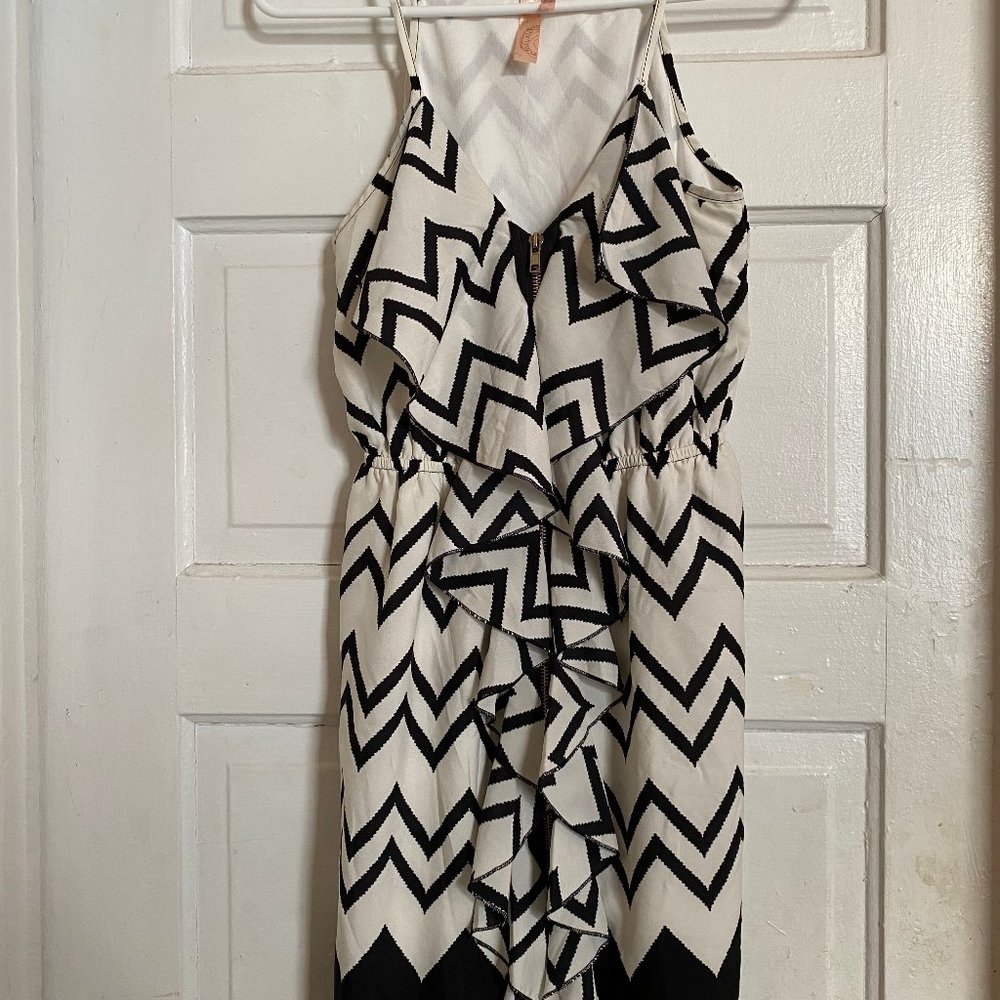 Prevett Patterned White Formal Party Dress, Sleeveless, Front Zip